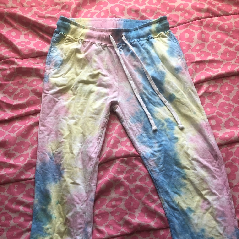 Joggers from Gabes, tried on twice.